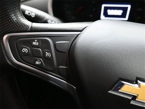 Used 2022 Chevrolet Malibu LS image 17