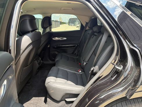 Certified 2026 Genesis GV70 2.5T AWD/4WD image 20