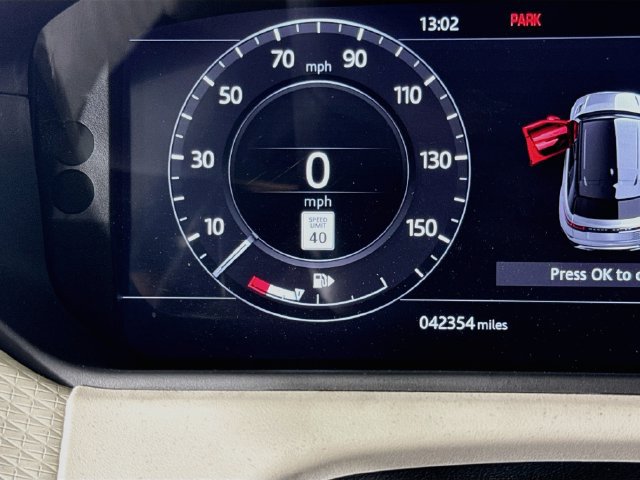 Used 2019 Land Rover Range Rover Velar S AWD/4WD image 13