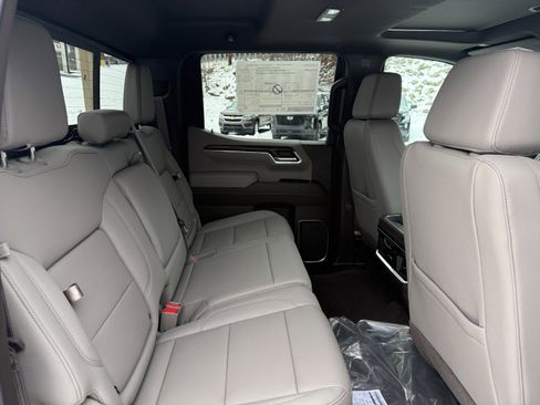New 2026 GMC Sierra 1500 SLT w/ SLT Premium Package image 20