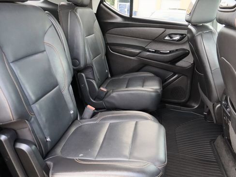 Used 2020 Chevrolet Traverse Premier FWD image 31