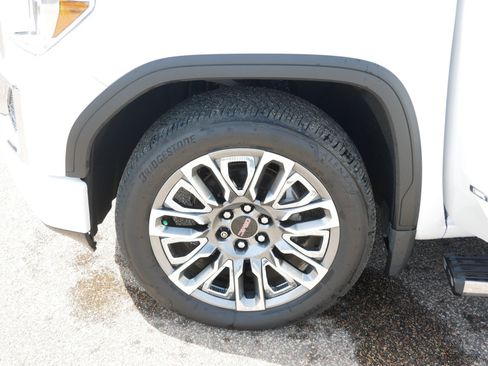 Used 2019 GMC Sierra 1500 Denali w/ Denali Ultimate Package AWD/4WD image 15