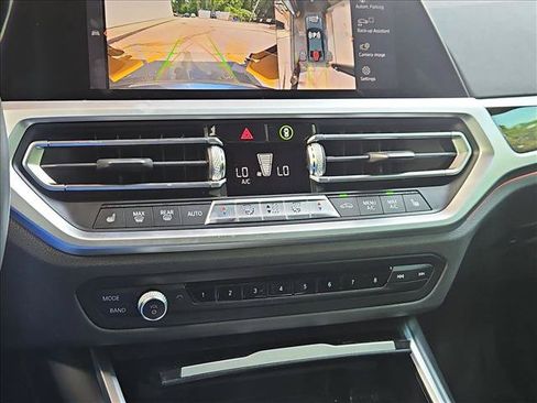 Used 2021 BMW 330i Sedan w/ M Sport Package RWD image 15