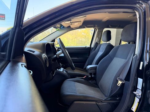 Used 2016 Jeep Compass Sport w/ Power Value Group image 8