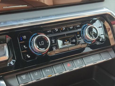 New 2026 GMC Sierra 2500 Denali Ultimate image 33