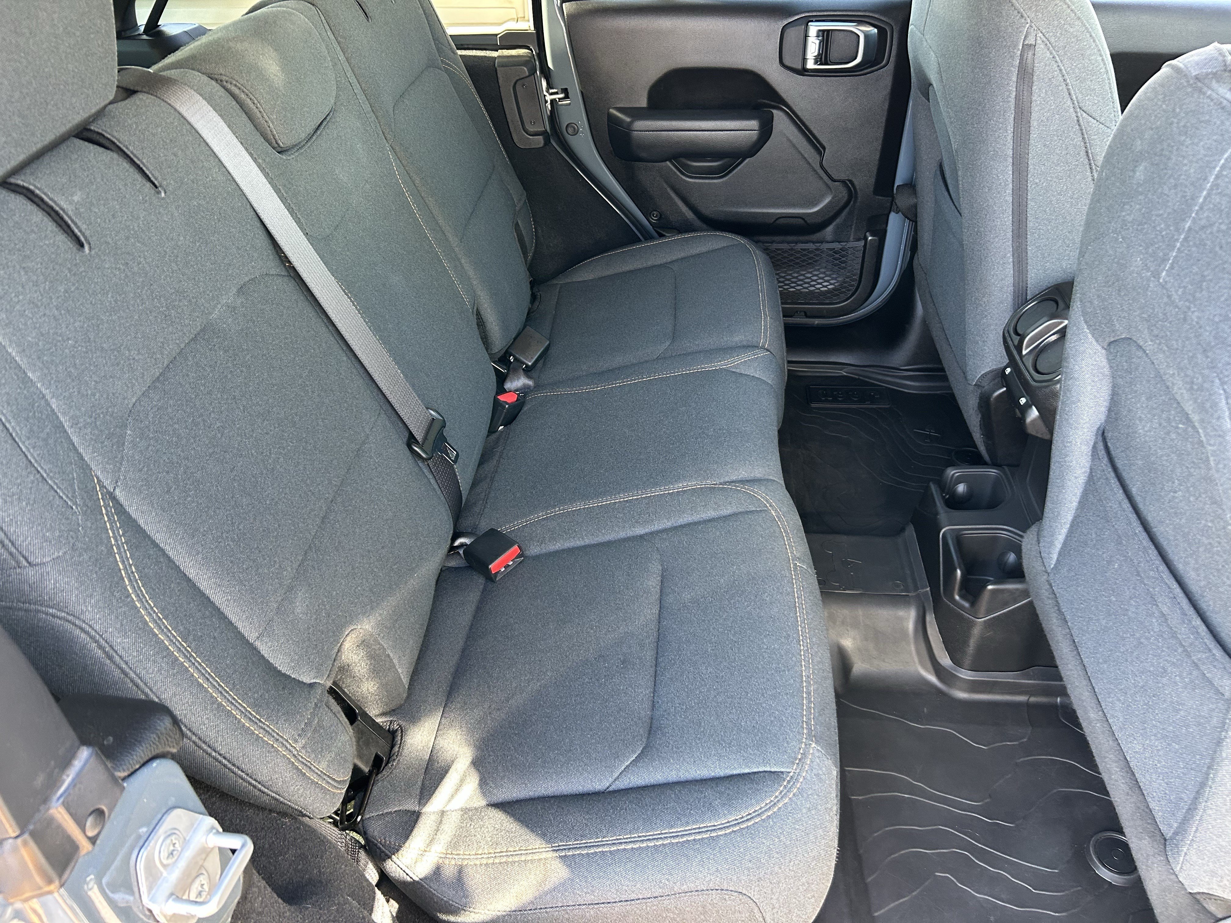 Used 2025 Jeep Wrangler Unlimited Sport AWD/4WD image 11