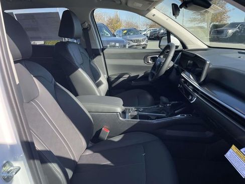 New 2026 Kia Sorento S image 14