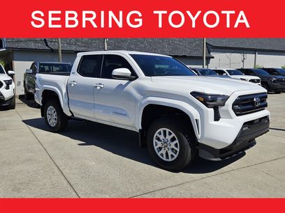 New 2025 Toyota Tacoma SR5
