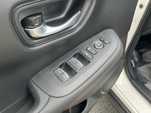 Used 2027 Honda HR-V Sport image 15