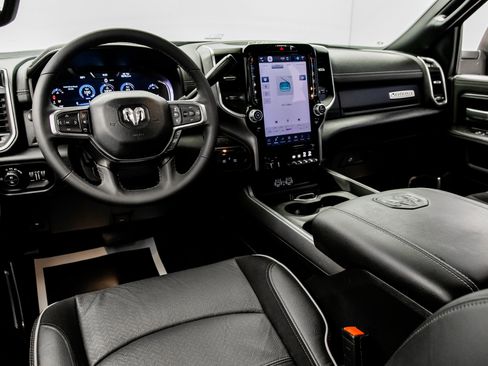 Used 2025 RAM 2500 Laramie image 35