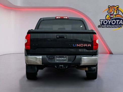 Used 2017 Toyota Tundra SR5 w/ SR5 Upgrade Package AWD/4WD image 6