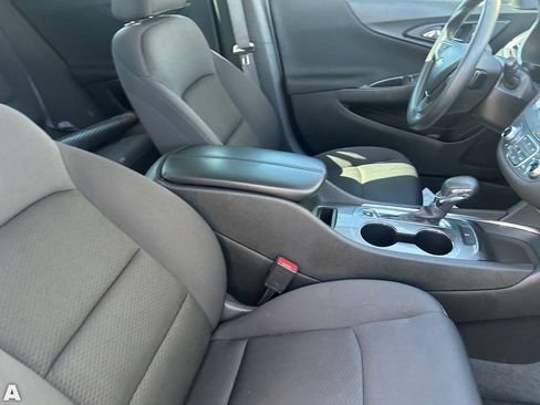 Used 2023 Chevrolet Malibu LT FWD image 12