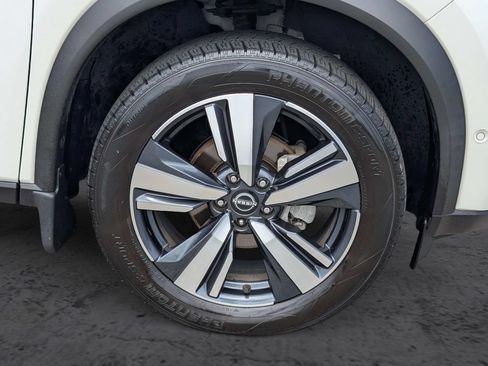 Certified 2023 Nissan Rogue SL w/ SL Premium Package AWD/4WD image 6