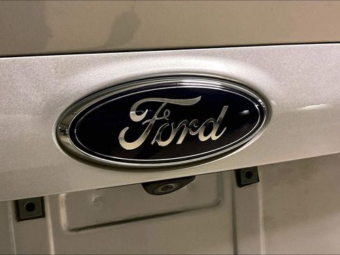 Used 2016 Ford Escape SE image 32