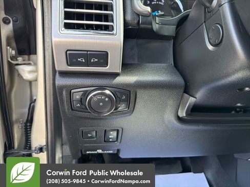 Used 2017 Ford F350 Platinum w/ Platinum Ultimate Package AWD/4WD image 15
