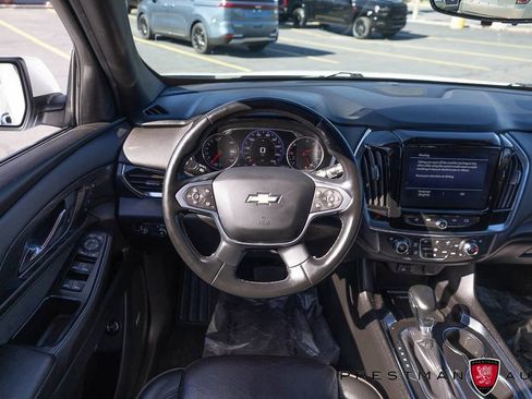Used 2023 Chevrolet Traverse High Country w/ LPO, Floor Liner Package AWD/4WD image 2