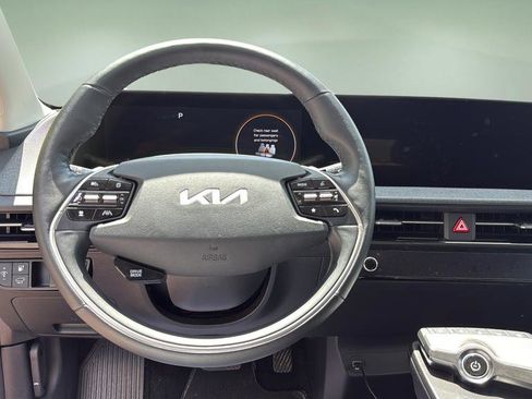 Used 2022 Kia EV6 Wind AWD/4WD image 24