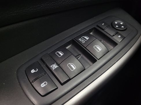 Used 2020 Jeep Cherokee Latitude w/ Quick Order Package 26F North image 27