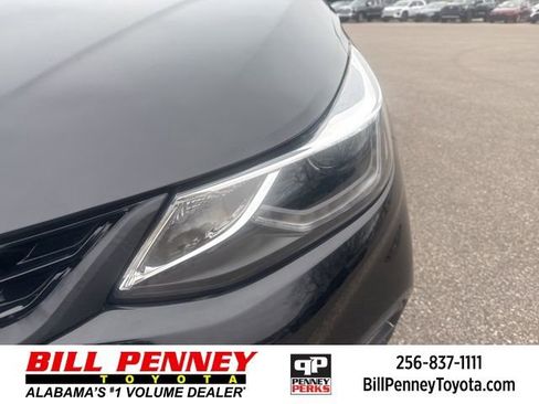 Used 2017 Chevrolet Cruze LT w/ Convenience Package image 9