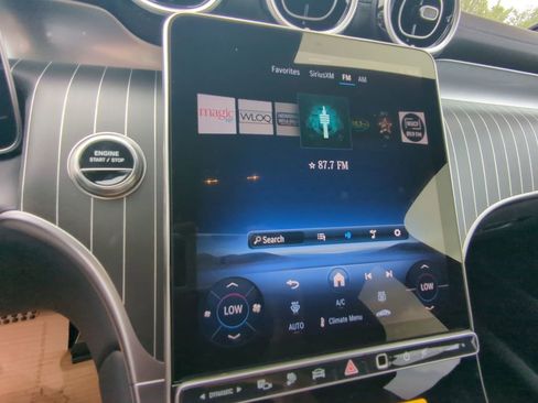 New 2025 Mercedes-Benz GLC 350e 4MATIC image 6