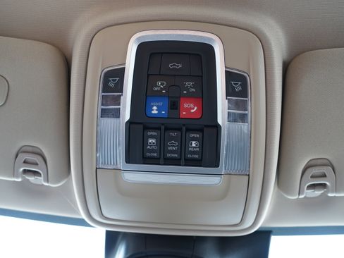 Used 2021 RAM 2500 Laramie AWD/4WD image 36