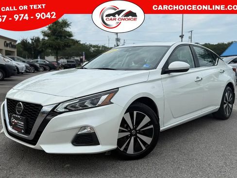 Used 2022 Nissan Altima 2.5 SV w/ SV Premium Package AWD/4WD image 1