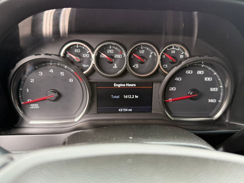 Used 2022 Chevrolet Silverado 1500 LT Trail Boss w/ Safety Package AWD/4WD image 10