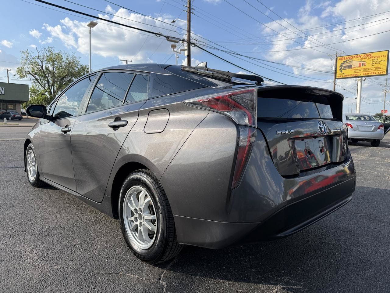 Used 2017 Toyota Prius Two FWD image 7