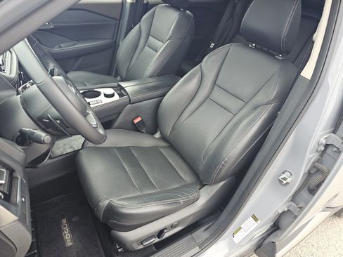 Used 2021 Nissan Rogue SL AWD/4WD image 6