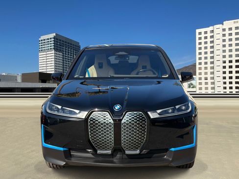 Used 2023 BMW iX xDrive50 w/ Convenience Package AWD/4WD image 2