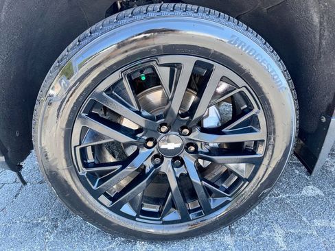 Used 2020 Chevrolet Silverado 1500 Custom w/ Custom Value Package RWD image 12