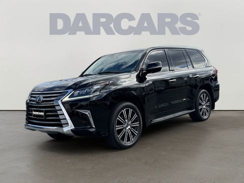 Used 2020 Lexus LX 570 4WD w/ Luxury Package image 3