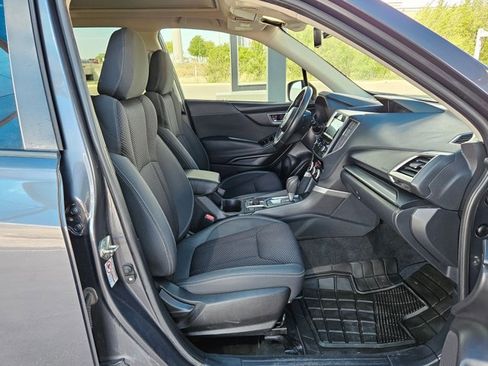 Used 2020 Subaru Forester Premium image 21