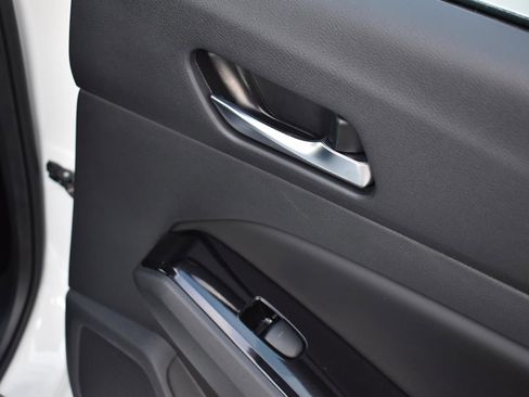 Used 2024 Nissan Altima 2.5 SL image 45