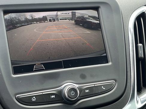 Used 2024 Chevrolet Equinox LT image 33