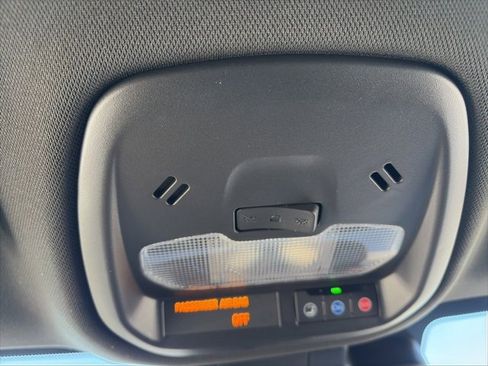 New 2026 Buick Envista Avenir image 25