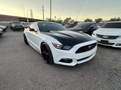 Used 2017 Ford Mustang Premium RWD image 4