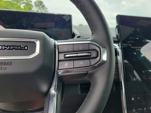 New 2025 GMC Sierra EV Denali image 17
