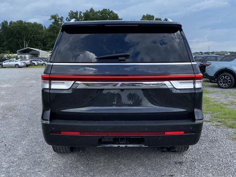 Used 2022 Lincoln Navigator L Reserve RWD image 6