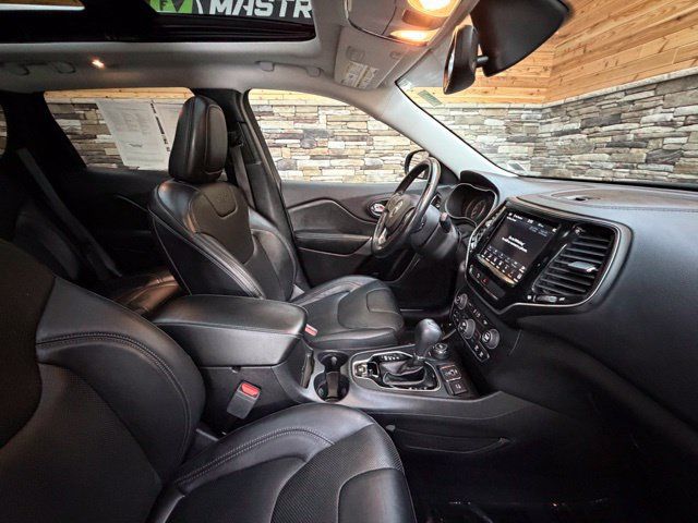 Used 2020 Jeep Cherokee Limited AWD/4WD image 16