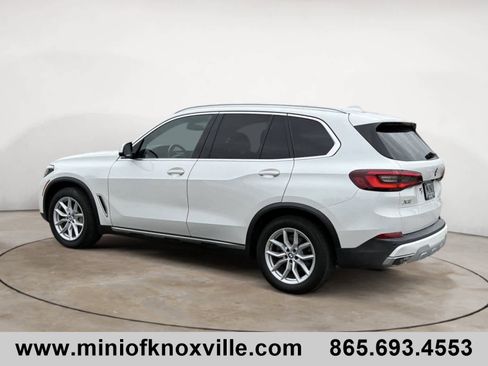 Used 2021 BMW X5 xDrive40i w/ Premium Package image 6