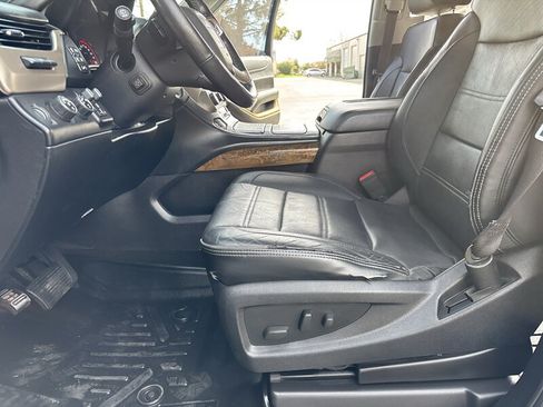 Used 2015 GMC Yukon XL Denali w/ Premium Package AWD/4WD image 22