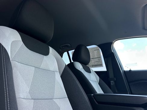 New 2026 Chevrolet Trax LS w/ LS Convenience Package FWD image 17