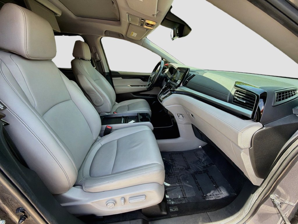 Certified 2024 Honda Odyssey Touring image 32