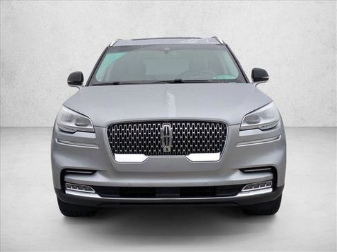 Used 2023 Lincoln Aviator Reserve w/ Equipment Group 201A image 2