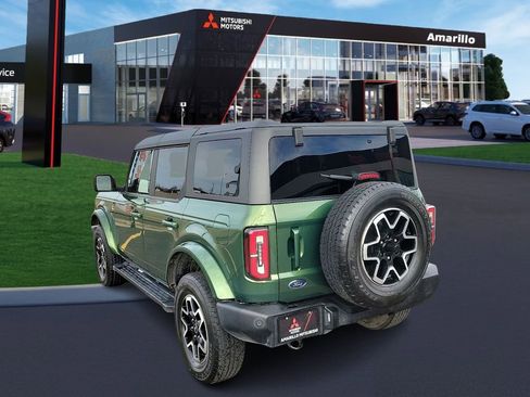 Used 2023 Ford Bronco Outer Banks image 2