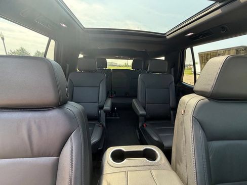 Used 2024 Chevrolet Tahoe Z71 w/ Off-Road Capability Package AWD/4WD image 28