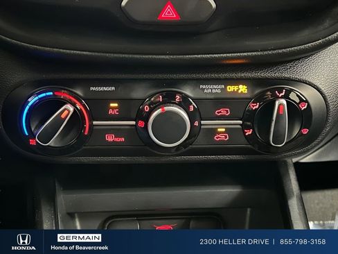 Used 2020 Kia Soul S FWD image 19