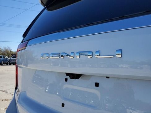 New 2026 GMC Yukon XL Denali w/ Sun & Power Step Package image 9