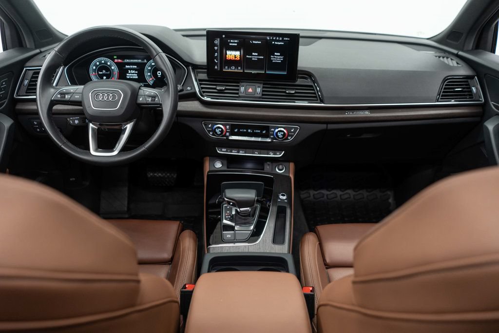 Used 2024 Audi Q5 2.0T Premium Plus AWD/4WD image 9